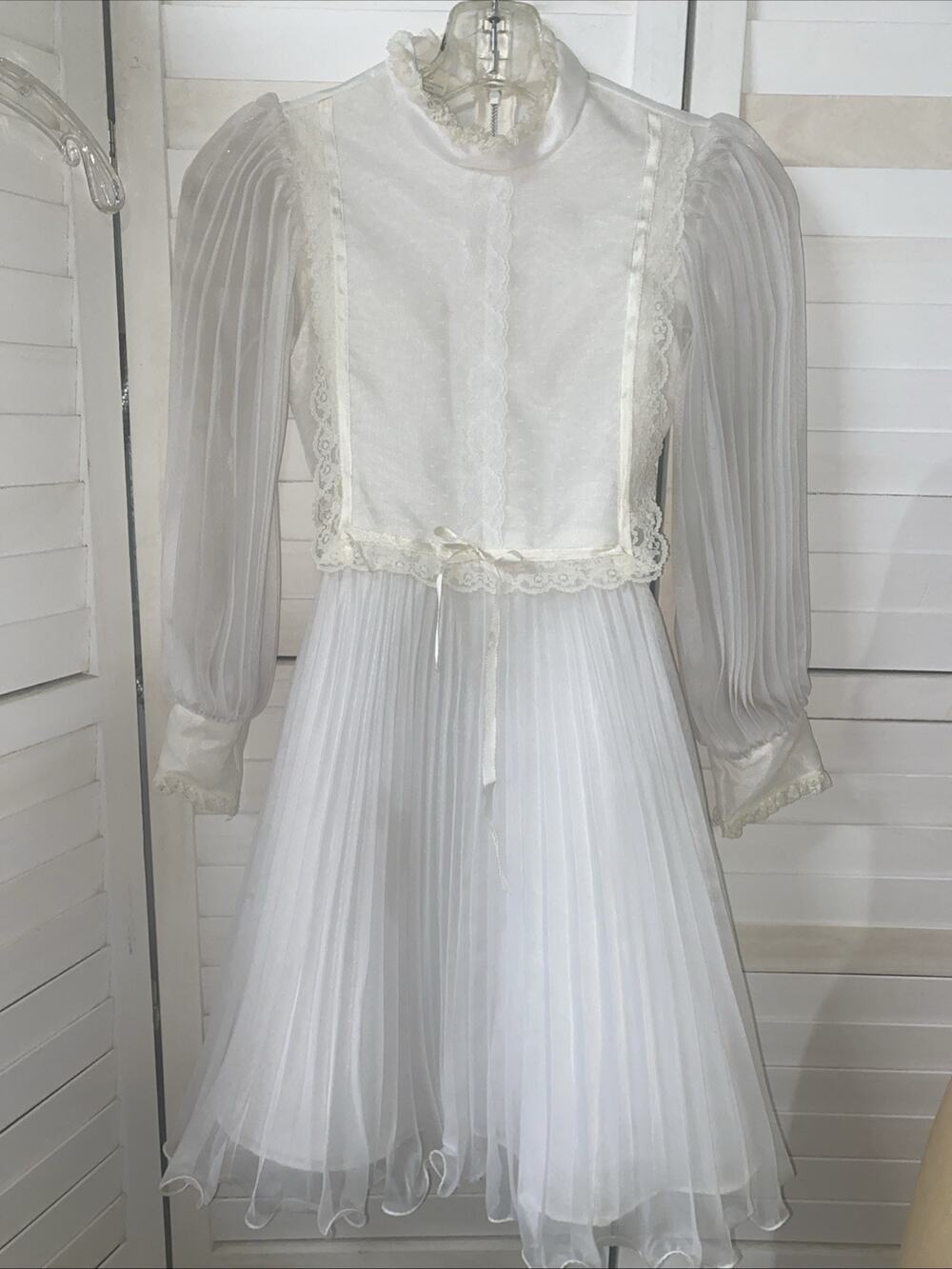 Vintage 70s Girl’s White Ruffle Chiffon Sunday Best Dress Made in USA Union 12